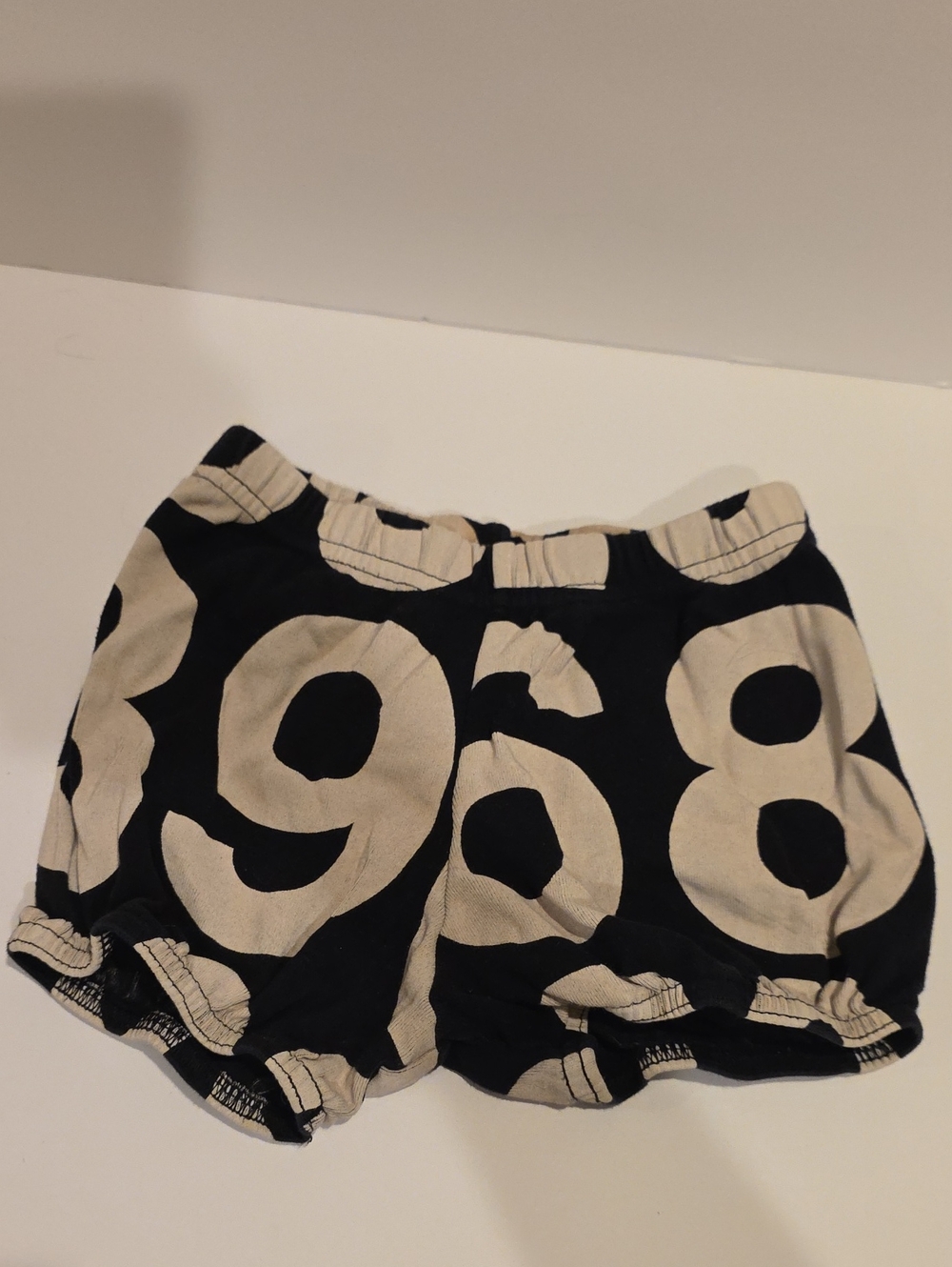 nununu Black and Beige Graphic Infant Shorts 2 3t
